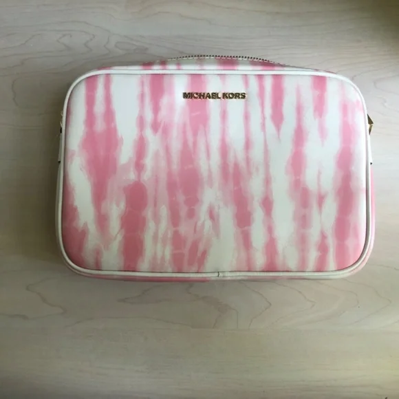 New Michael Kors Shell Pink & White Crossbody Bag w/ Gift - Picture 3 of 13